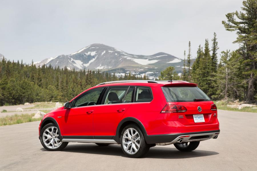  Volkswagen Golf Alltrack (Typ 5G) 2017 года  (NA) (фото 45 из 73)